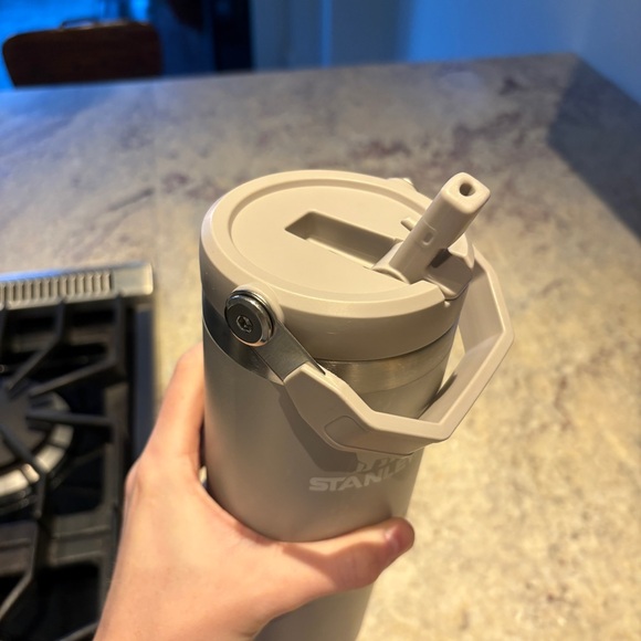 Stanley 30 oz. IceFlow 2.0 Flip Straw Tumbler - Picture 2 of 4